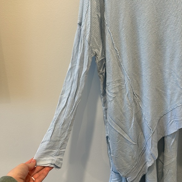 Free People Oversized Linen Blend Light Blue Draped Thermal Henley Top Small - Picture 9 of 9